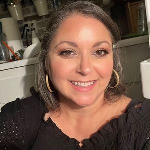 Meet your Posher, Nadia